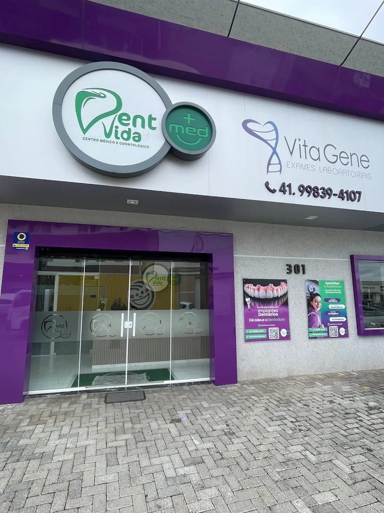 Fachada da unidade DentvidaMed em Piraquara, parceira de coleta de DNA do laboratório VitaGene